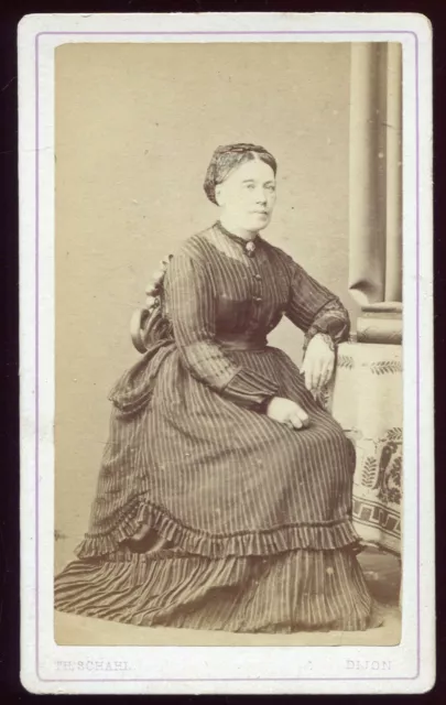 photo cdv SCHAHL.vers 1860-70 . Mme Pernet de Dijon . Généalogie