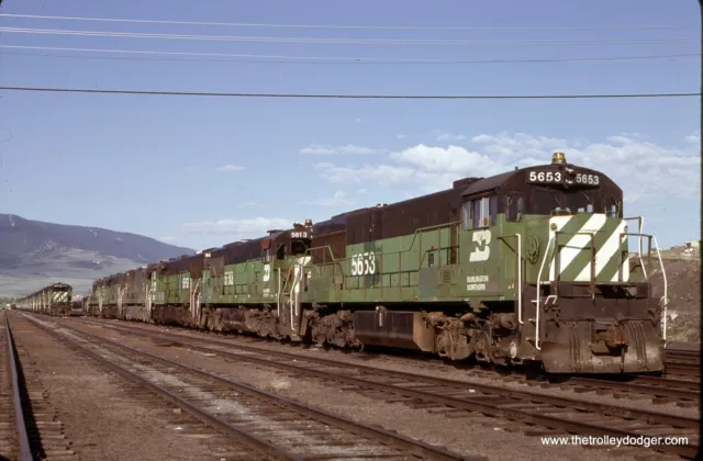 BN Burlington Northern Diesels #5653 etc. 1980 35mm Original Kodachrome Slide