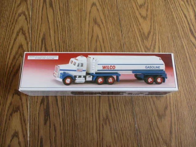 Rare Petroliana  New in Box  1991 WILCO Gasoline Toy Tanker Truck oil & gas