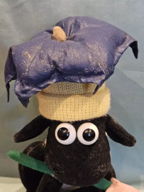 Vintage Shaun The Sheep Holding Flower Wearing Umbrella Hat Teddy Rare GC 2