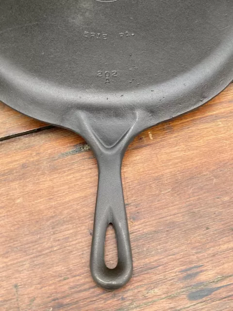 Griswold Cast Iron Small Logo 109 Skillet Griddle 3