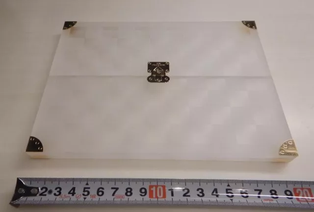 Louis Vuitton Monogram 2022 Trunk Exhibition VIP INVITATION Frame Case