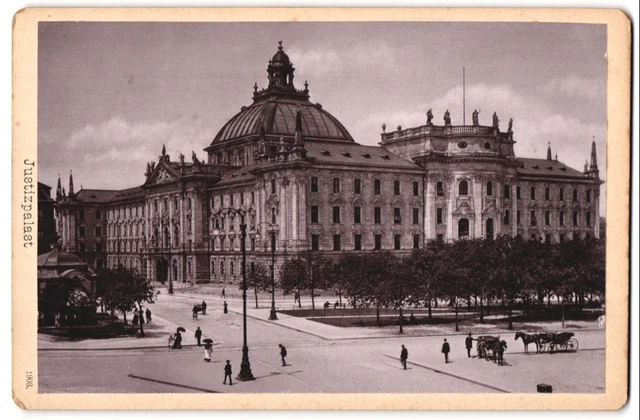 Fotografie Ferd. Finsterlin, München, Ansicht München, Straße am Justizpalast,