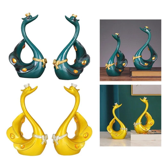 Statue d'ornement de figurines de couple de cygne avec la couronne pour le