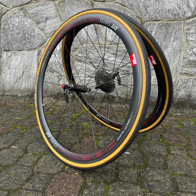 Dt swiss rc28 spline disc carbon clincher road wheelset hot sale