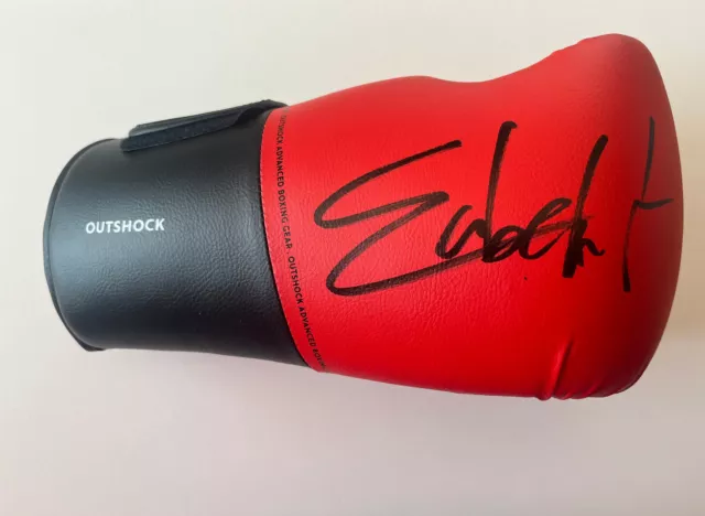 CHRIS EUBANK JR hand signed BOXING GLOVE with PROOF 2