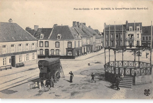 CPA 62 GUINES LA GRAND PLACE NORD EST (Not Common Picture
