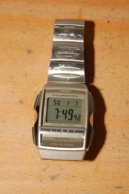 RARE VINTAGE CASIO Futurist Vib Alarm 1822 A220 retro men s