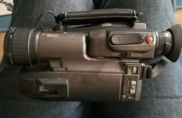 Panasonic Palmcorder PV 410 with shoulder strap
