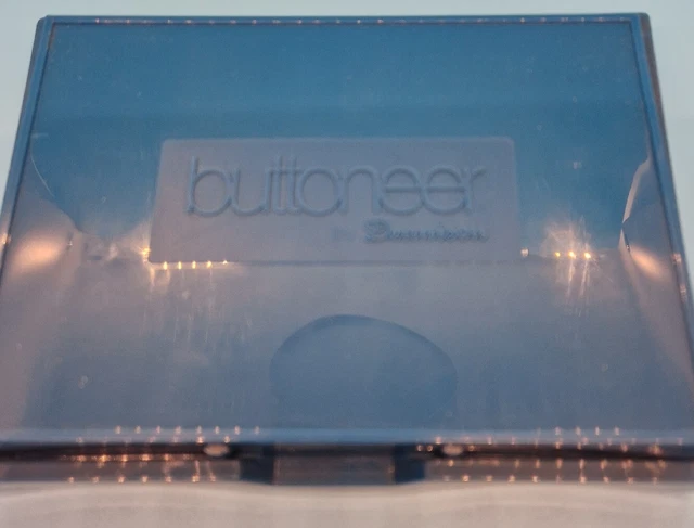 Vintage Buttoner von Dennison Knopfbügel - Ronco 1970er - guter Zustand