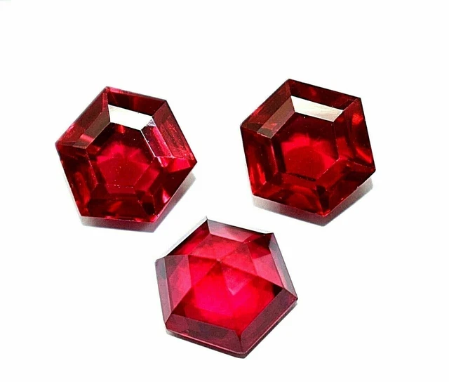 Rubis Naturel Rouge Certifié (8-10 Carats) - Forme Coussin, Taille Excellente, Origine Inde