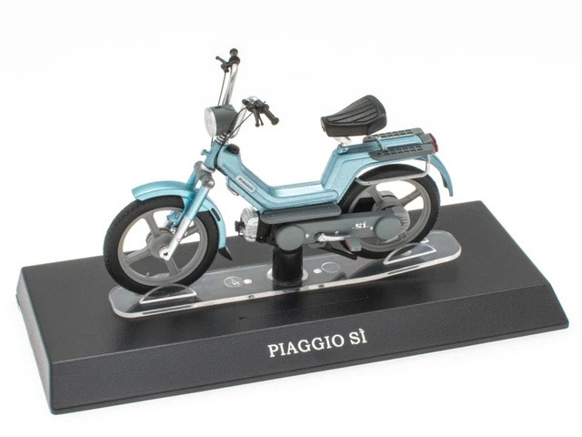 Lot De 4 Cyclomoteurs Malaguti Miniature 1/18 Par Leo Models - Moto Scooter