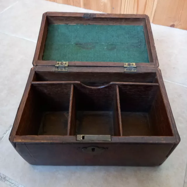 Charming Antique/Vintage Wooden Box With Handle...with Lovely Aged Patina