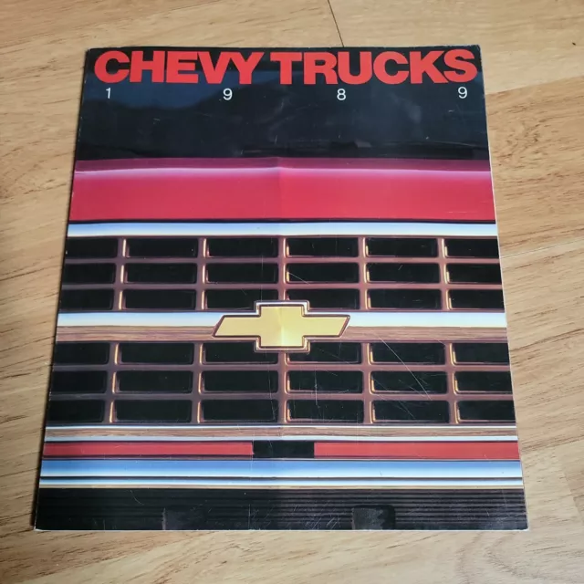 1989 Chevrolet truck K1500 Blazer Silverado Suburban S10 pickup sales brochure