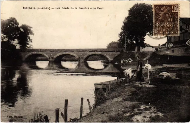 CPA Salbris Les Bords de la Sauldre, Le Pont FRANCE (1287460)