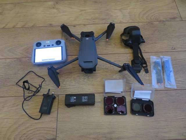 DJI MAVIC 3 Classic with DJI RC controller £900.00 - PicClick UK