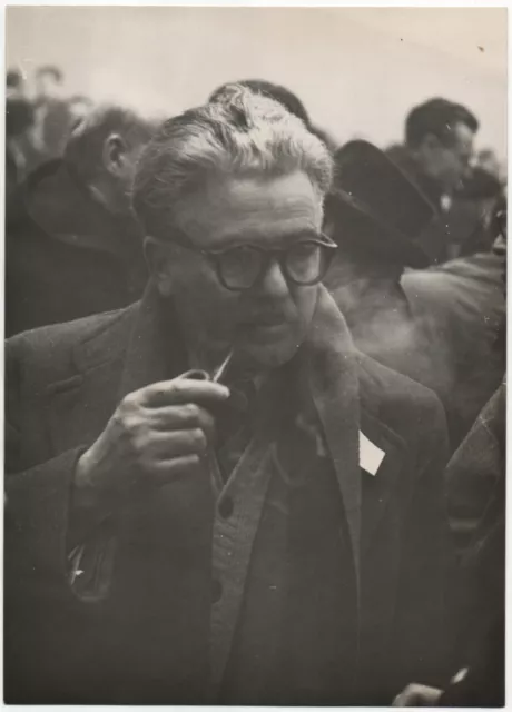 Yves Farge, journaliste, résistant et homme politique français. 1948.