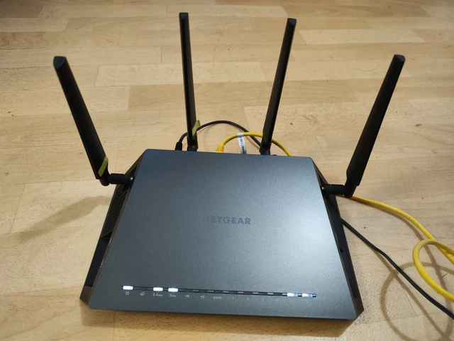 NETGEAR Nighthawk X4 R7500 AC2350 Mbps router wireless N (R7500-100UKS)