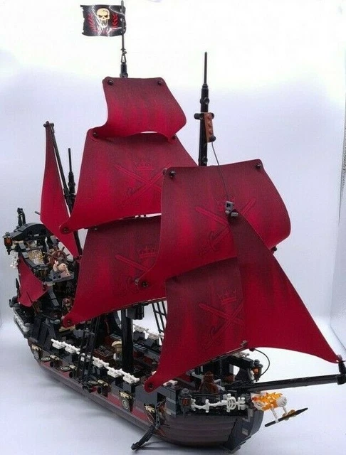 LEGO PIRATES OF the Caribbean Queen Anne s Revenge 4195 complete