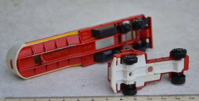 Miniature Galgo Argentine - Camion Scania Semi-remorque F1 Renault Elf - 17,5 Cm