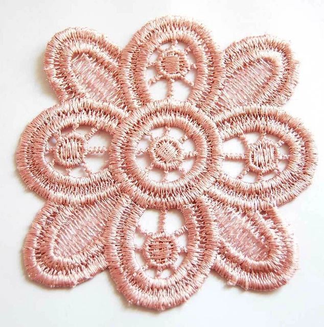Set mit 10 Blumen aus Guipure-Stoff, 8,5 x 8,5 cm.