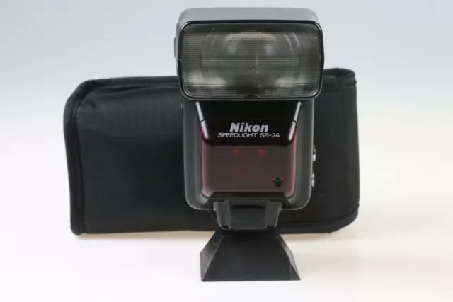 NIKON Speedlight SB-24 Blitzgerät - SNr: 2306876