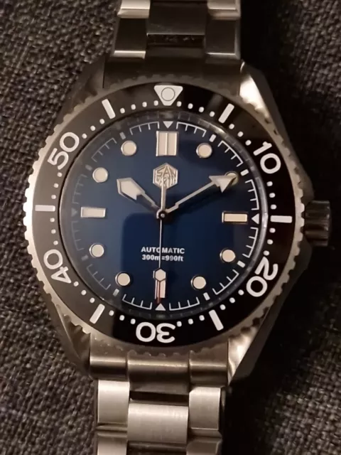 San Martin SN0036-B, Seiko NH35 Automatic Movement, 300m WR, Helium Escape Valve