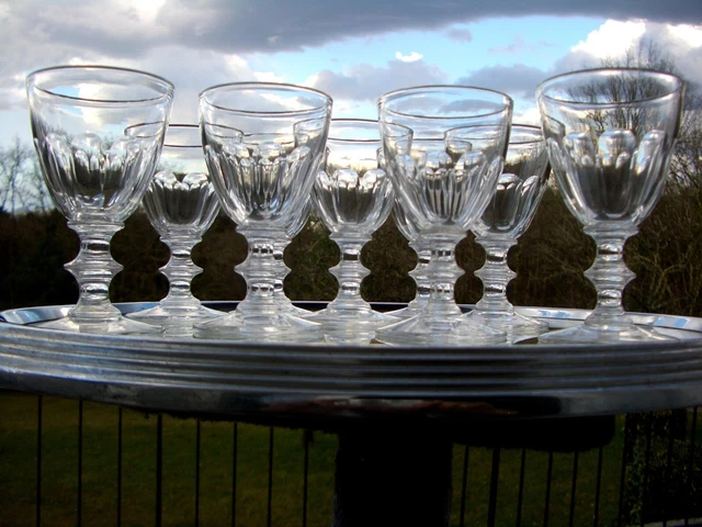 Baccarat:  9 Verres à vin blanc Modèle Médicis/en cristal fin 19e début 20e