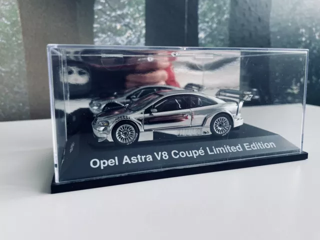 Opel Astra V8 Coupe Chrom Limited Edition 1:43  Schuco