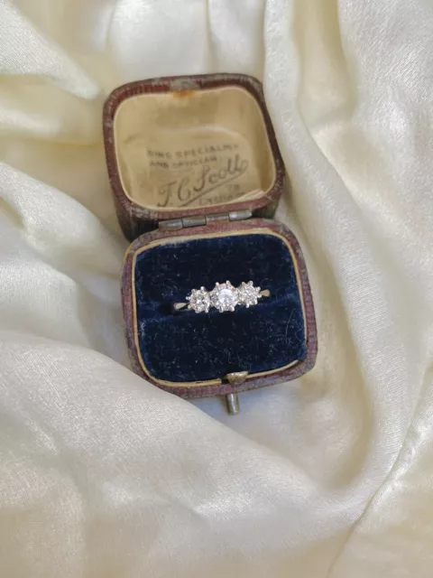 18ct Gold & Platinum Antique Old Cut 3 Diamond Engagement Ring Size K 0.4 TCW