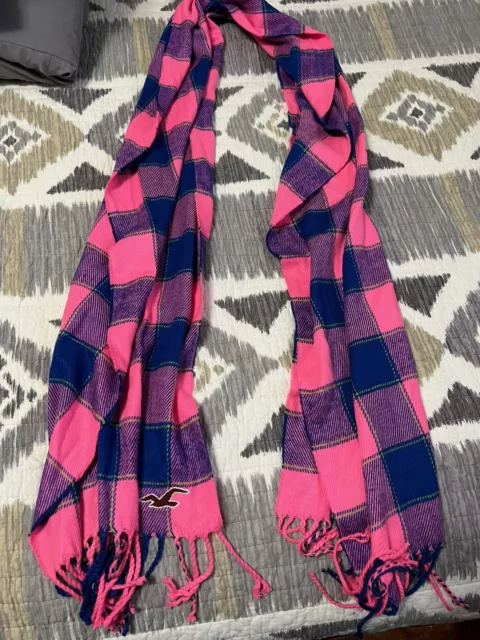 Hollister deals womens scarves