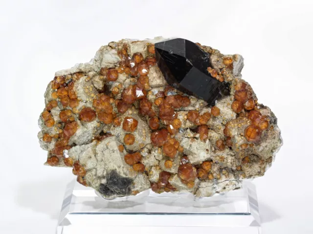 Spessartin & Rauchquarz, Wushan Spessartine Mine, China - ca. 75 x 48 x 27 mm