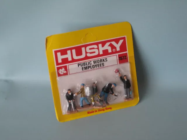 Husky 1572 Public Works Employees Figures Sealed Rare Corgi