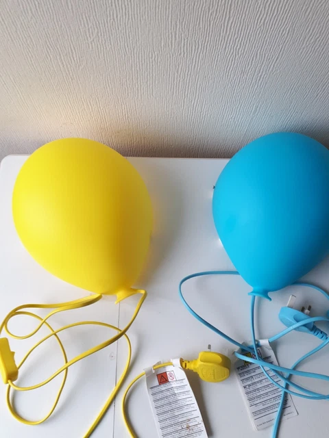 Luces de globo Ikea Dromminge X 2 azul amarillo con cable en muy buen estado funcionando