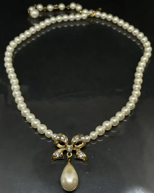 Vintage Necklace Faux Pearl Ribbon Bow Pendant Lucite Rhinestones 20” Adjustable