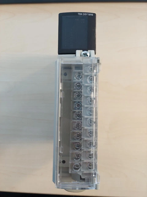 Module De Sorties Relais Schneider ABE7 - Référence ABE7R16S210, Occasion Fonctionnel
