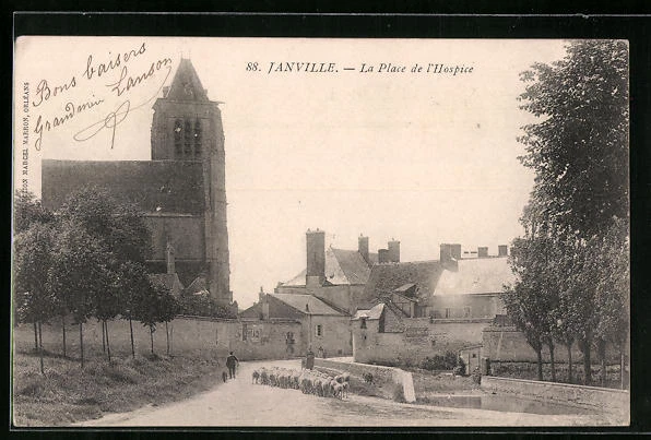 CPA Janville, La Place de l´Hospice 1904