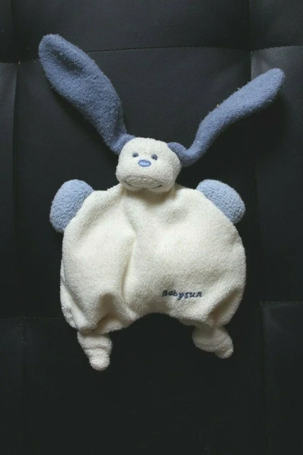 Doudou semi plat lapin bleu et blanc BABYSUN BABY SUN avec grelot 20 cm