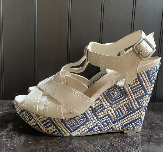 Kenneth Cole Reaction Sandals Women's 8 Platform Heel Cream and blue