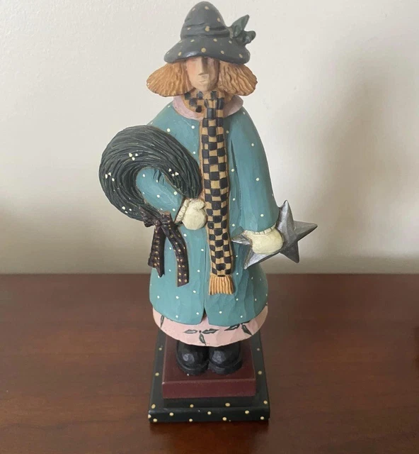 Vintage 1997 Williraye Studios WW1057 Woman with Wreath & Star Retired Folk Art