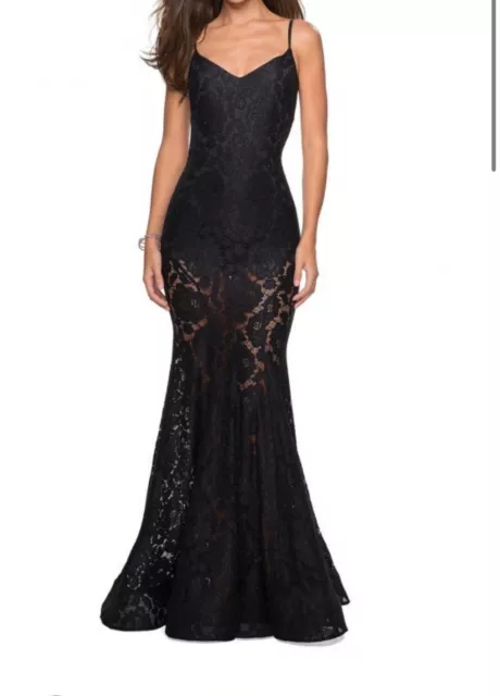 La Femme dress lace. New With Tags Size 6