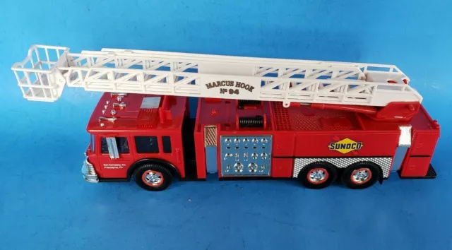 Vtg Sunoco Fire Truck Aerial Tower 1:35 Scale New In Box 1995 Collector's Editio