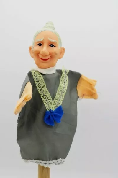 247 - Marionnette à main - Tête caoutchouc peinte - La Grand-mère - Années 60/70