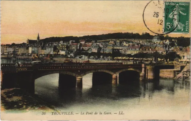 CPA Trouville Le Pont de la Gare (1233006)