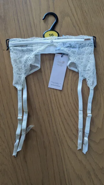 Rosie Suspender Belt Ivory ‘The Sparkle Lace Collection’  Size 16 M&S New