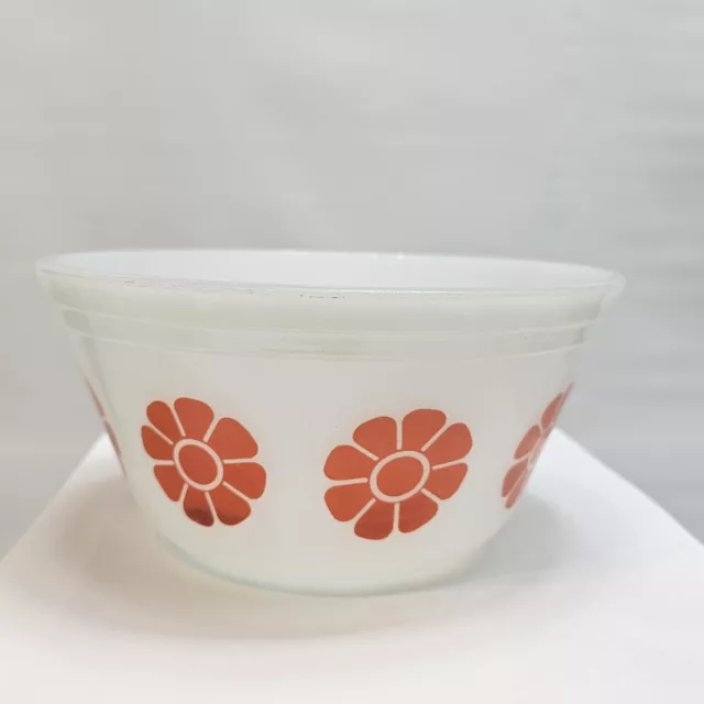 Vintage Federal Glass Dish Orange Daisy Pattern 7" Milk Glass Bowl Nice Cond.