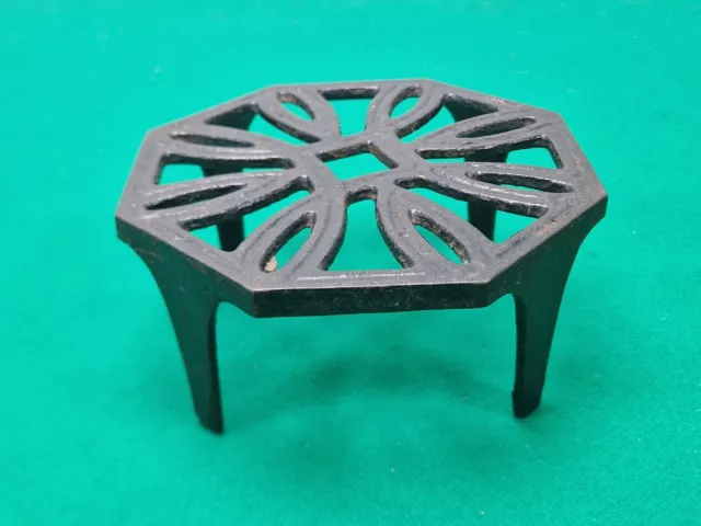 15 cm Black Cast Iron Hexagonal Kitchen Trivet Stand