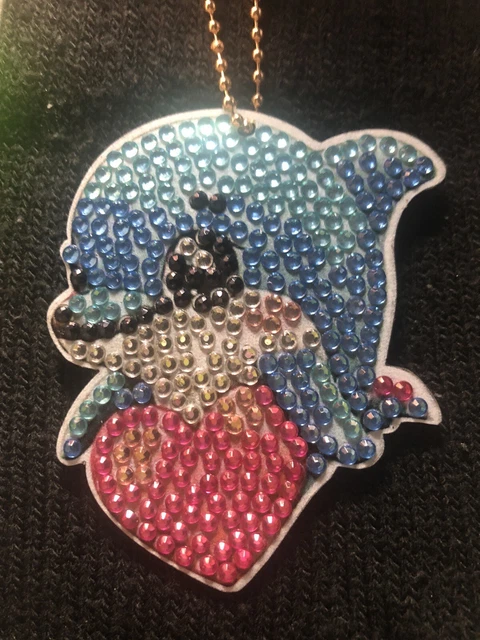 porte clés dauphin en diamond painting