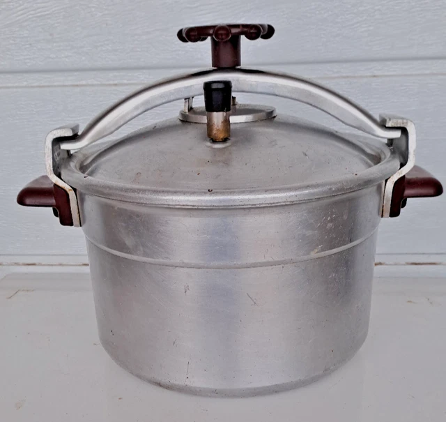 Cocotte-minute Ancienne SEB Aluminium – 10 Litres Ovale – Rare – Occasion