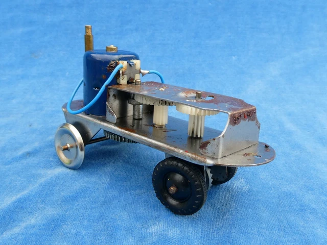 Jouet ancien mécanique châssis et moteur Jibby - Jeux & Jouets